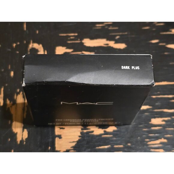MAC Pro Longwear Pressed Powder Dark Plus Makeup Long-Lasting - Picture 3 of 3